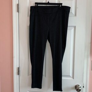 Chicos gingham black and grey leggings. NWOT Size 3R or 16/XL